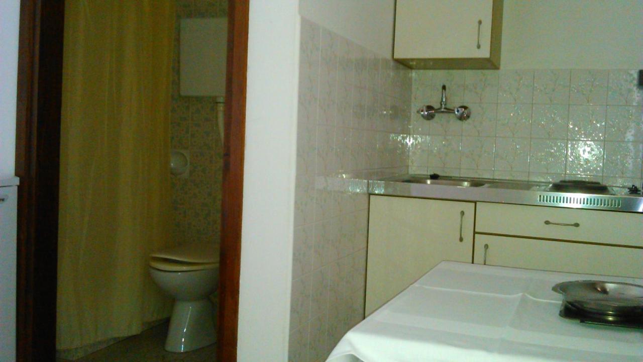 נובי ווינודולסקי Apartmani Ana Novi V. - Studio מראה חיצוני תמונה